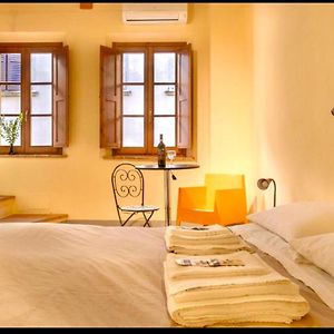 Guesthouse Via Di Gracciano - Adults Only